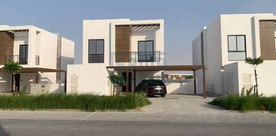 An Exquisitely Designed Townhouse with 2 Bedrooms for Sale at Al Ghadeer, Abu Dhabi