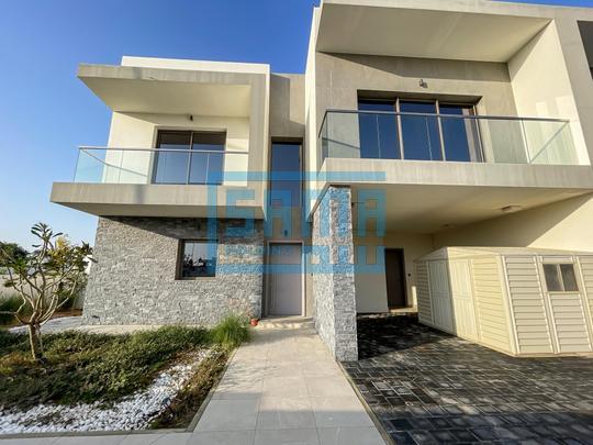 Luxurious Townhouse with 3 Bedrooms for Sale located at Redwoods Yas Acres, Yas Island, Abu Dhabi