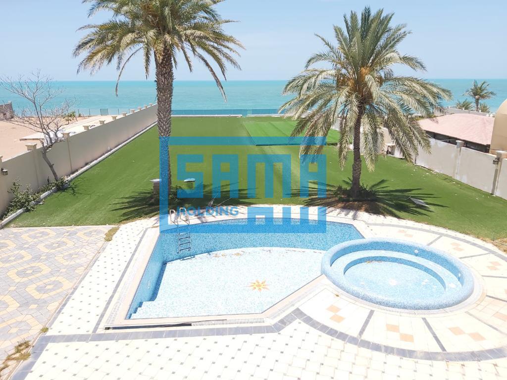 Unfurnished 5 Bedrooms + Maid's Room + Driver's Room Villa for RENT, located in Marina Royal Village, Abu Dhabi