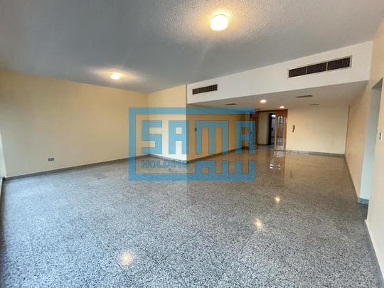 Spacious 3 Bedrooms with Maid's Room Apartment for Rent in Corniche Road, Abu Dhabi