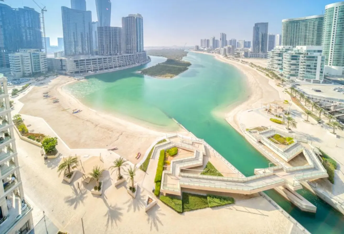 Elegant 2 BHK | Stunning Sea View | Prime Location